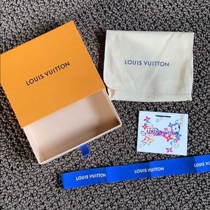 Louis Vuitton gift set -wallet box ribbon gift tag